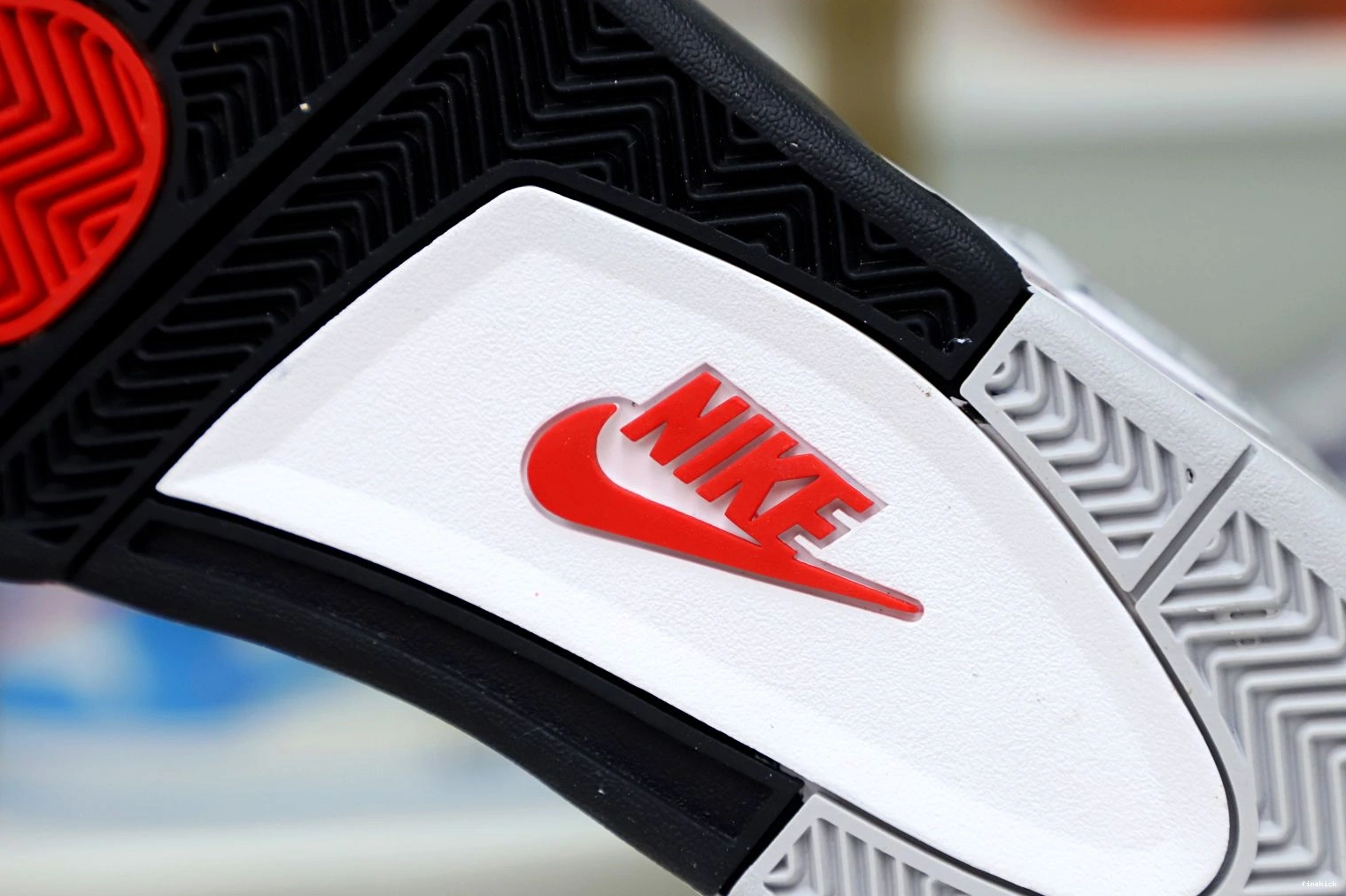 White Air Cement Retro 4 Jordan 0317